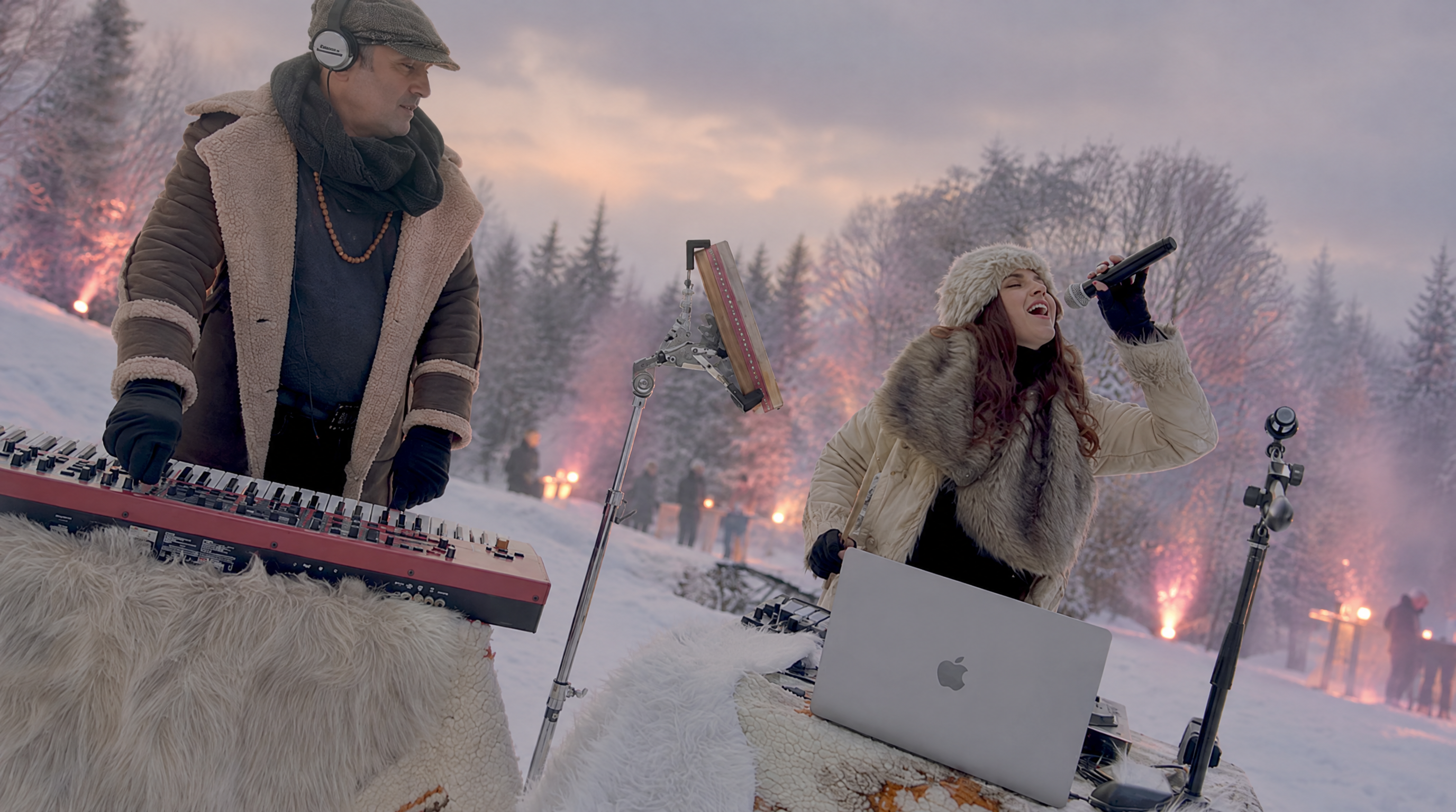 Laure et Thom en DJ set live lors d’un after-ski